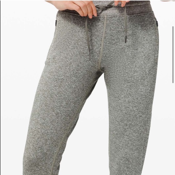 LULULEMON ENGINEERED WARMTH JOGGER - Picture 3 of 7